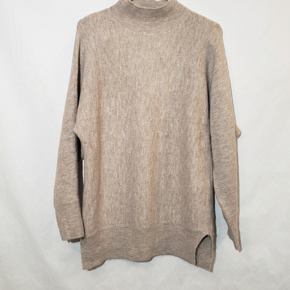 🦊FREE Magaschoni  sweater long length mock turtle neck